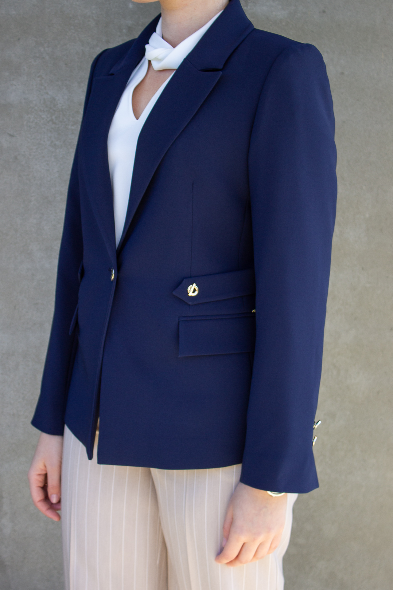 Classic-fit blazer