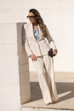 Wide leg trousers