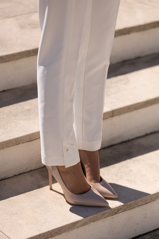 Classic cut trousers