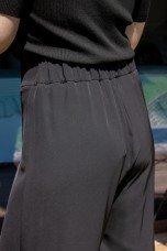 Lightweight knitted trousers