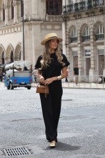 Lightweight knitted trousers