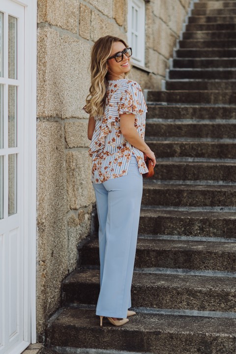 Trousers with silver buttons Trousers with silver buttons