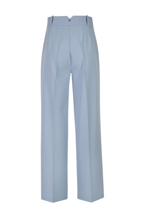 Trousers with silver buttons Trousers with silver buttons