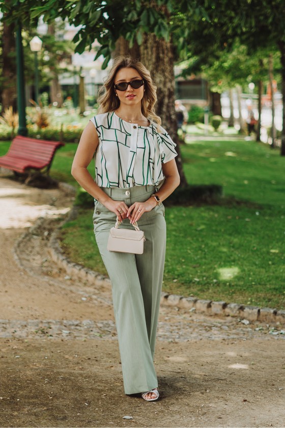 Blouse with ruffles
