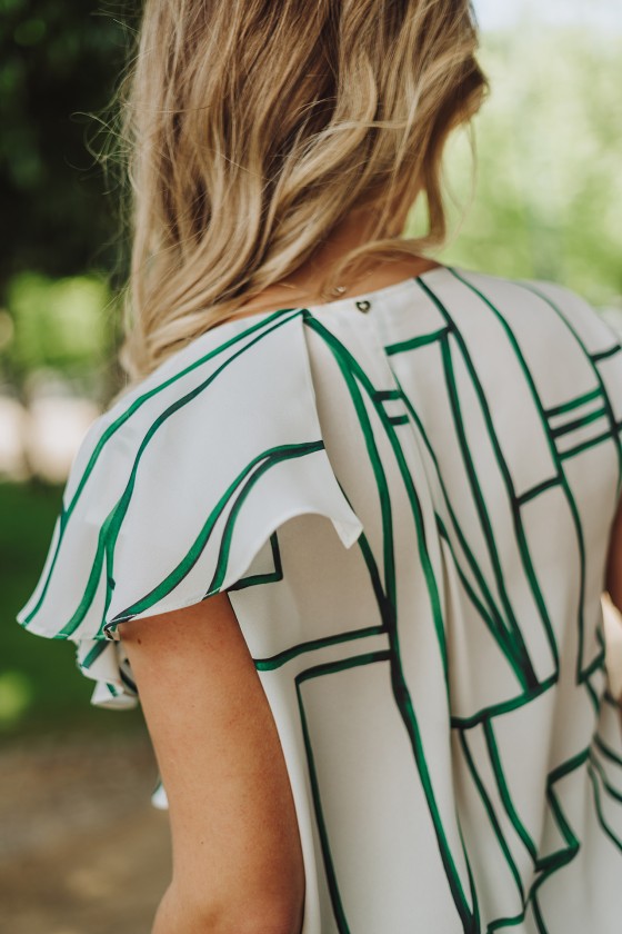 Blouse with ruffles