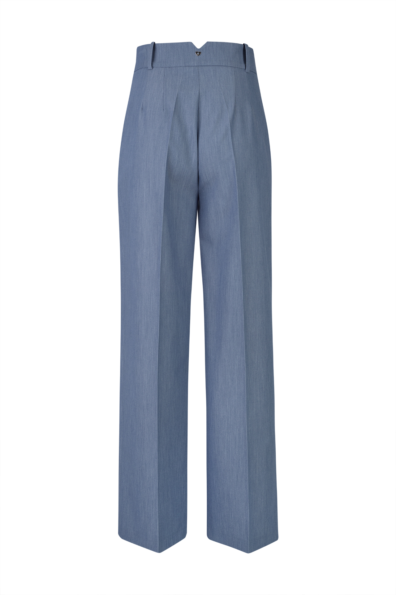 Trousers with silver buttons