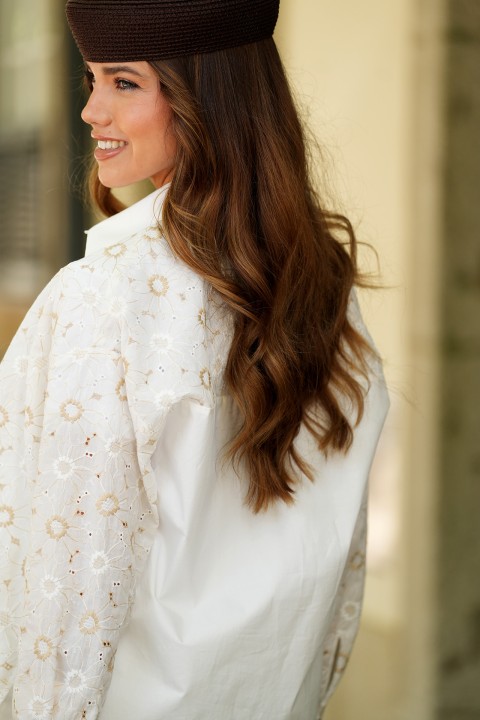 Chemise brod�e