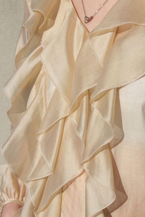 Atelier blouse with front ruffles