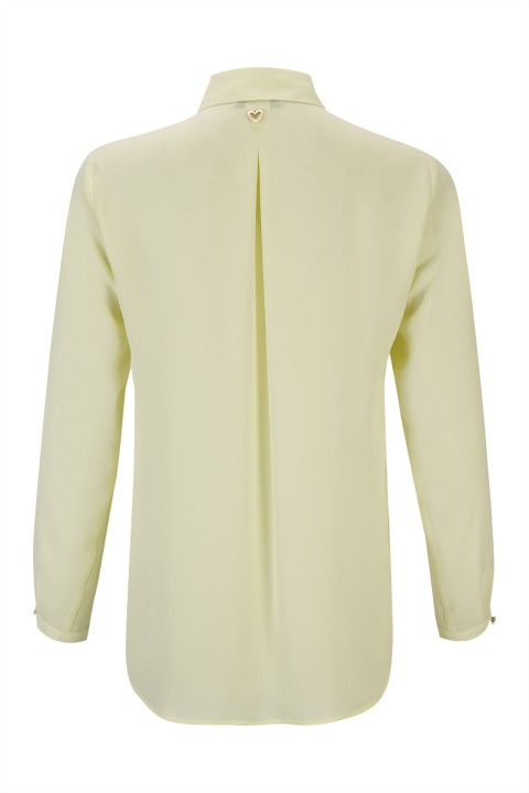 Classic cut shirt