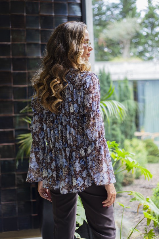 Blouse with elasticated ruching