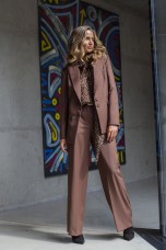 Maxi blazer with eyelets