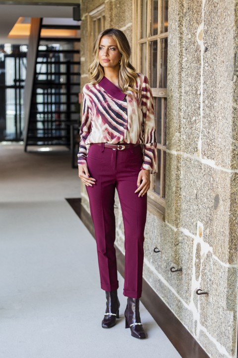 Classic slim fit trousers