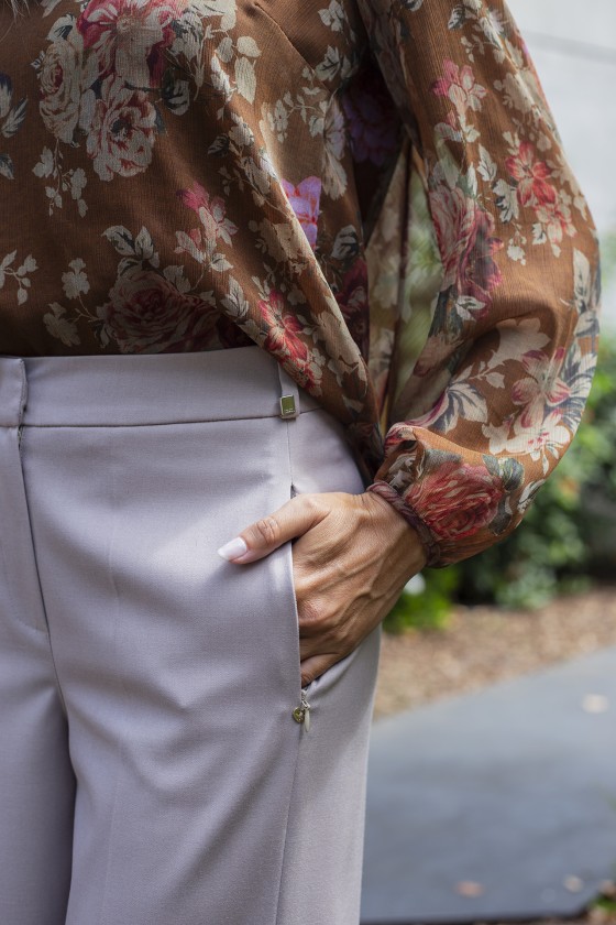 Wide-leg pants