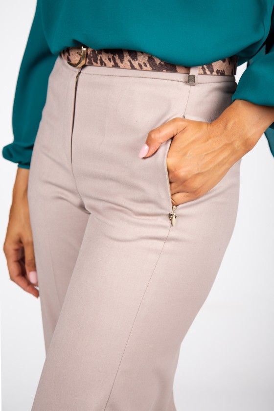 Wide-leg pants
