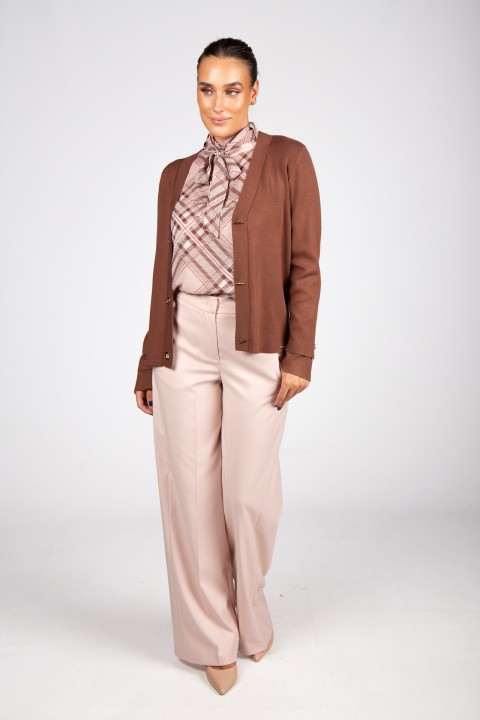 Wide-leg pants