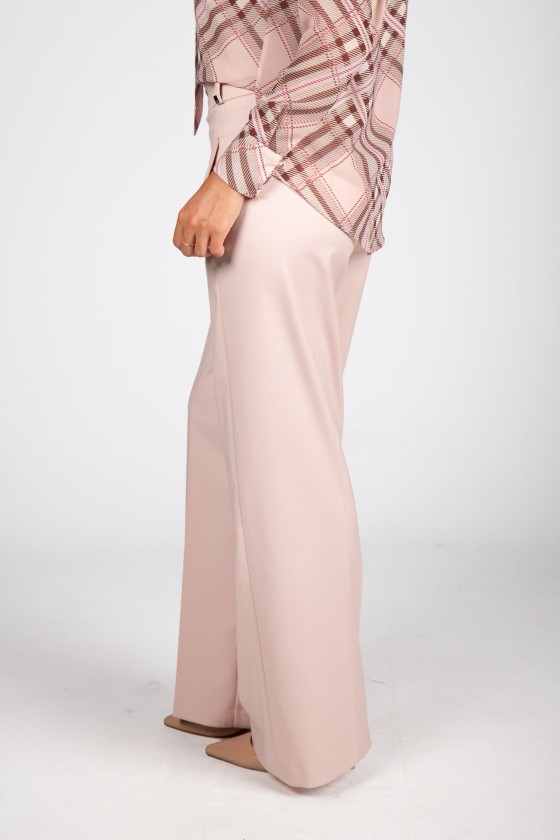 Wide-leg pants