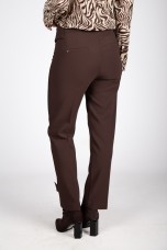 Trousers with pockets and flaps
