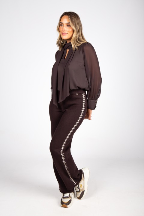 Knit trousers with houndstooth stripe Knit trousers with houndstooth stripe