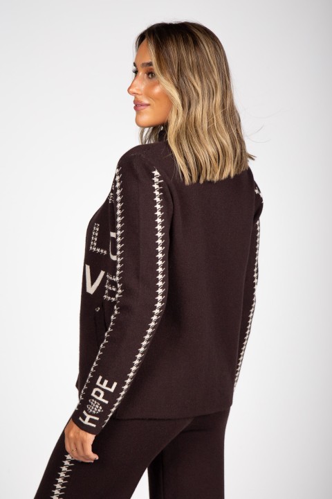 Knitted jacket with jacquard lettering