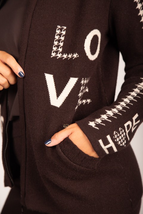 Knitted jacket with jacquard lettering