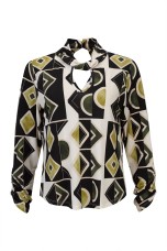 Twisted collar sweater