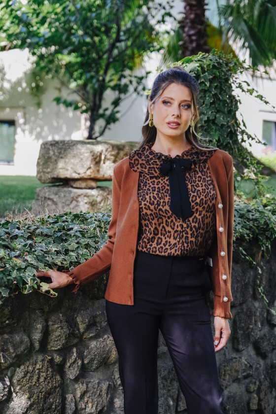 Ruffled blouse with bow