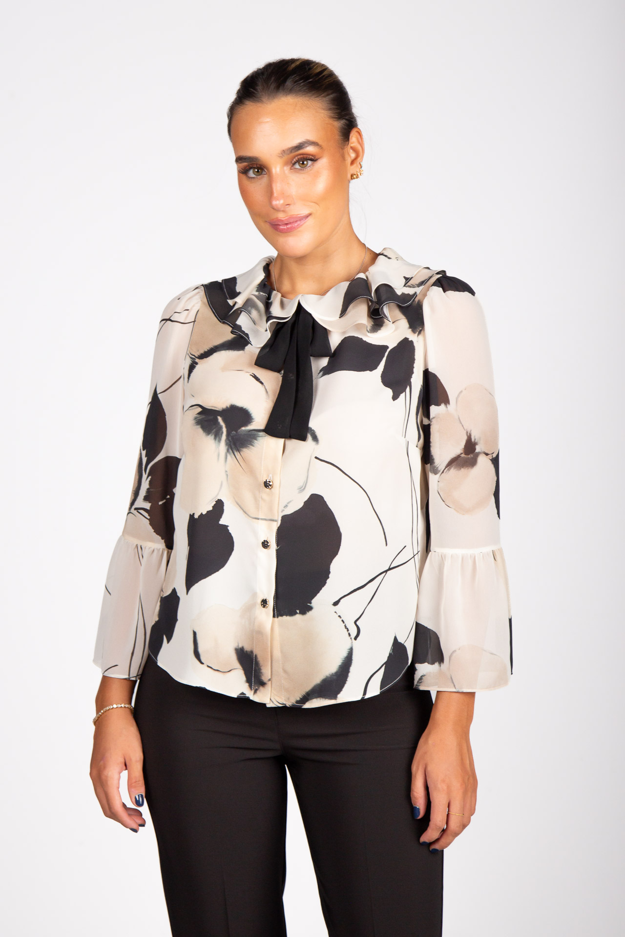 Ruffled blouse with bow