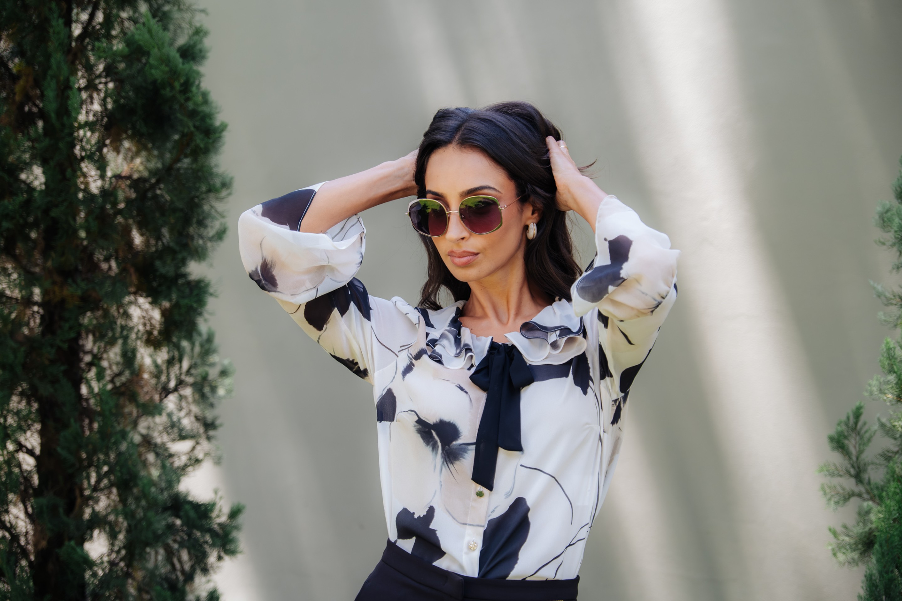 Ruffled blouse with bow