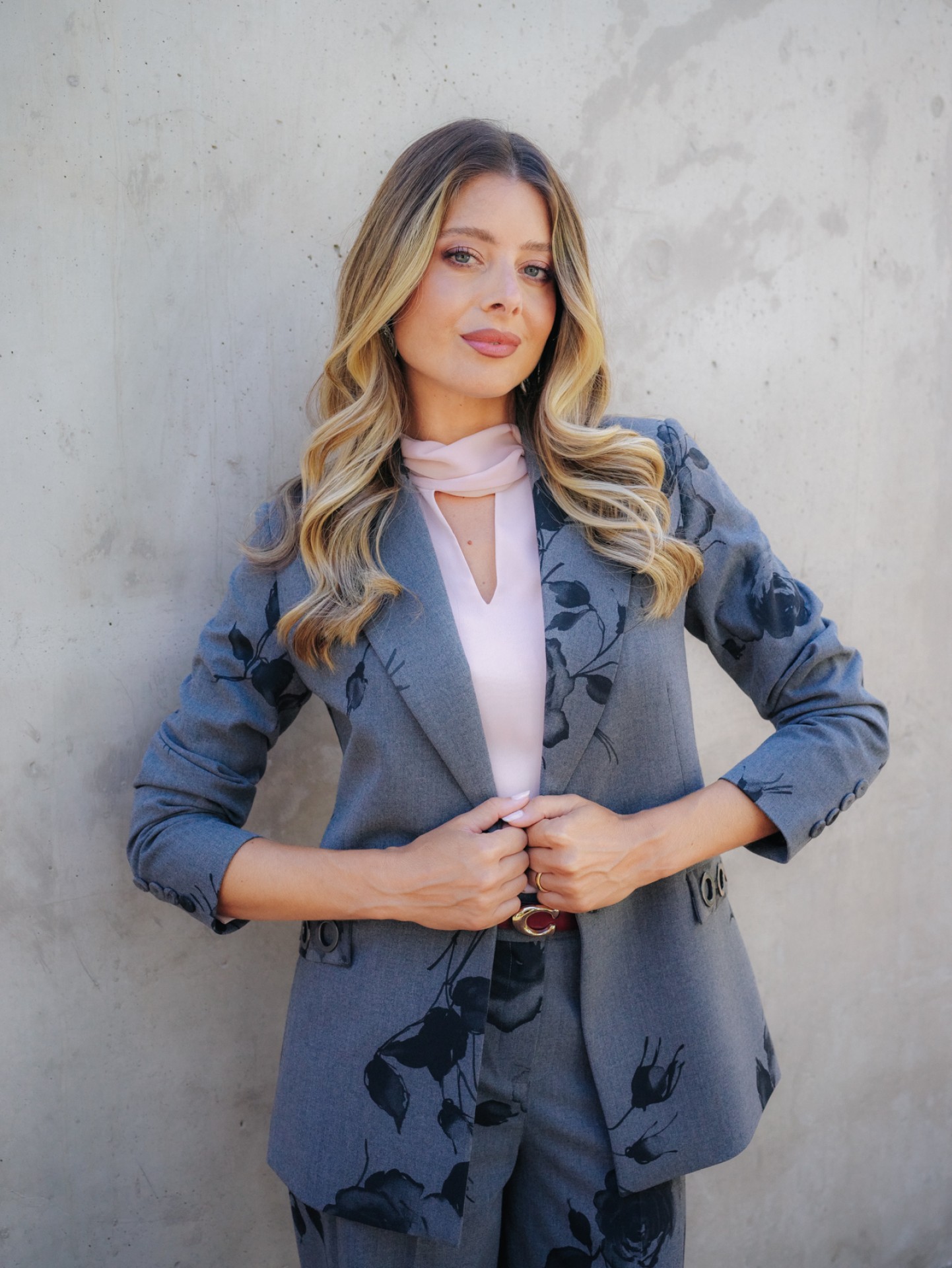Maxi blazer with eyelets