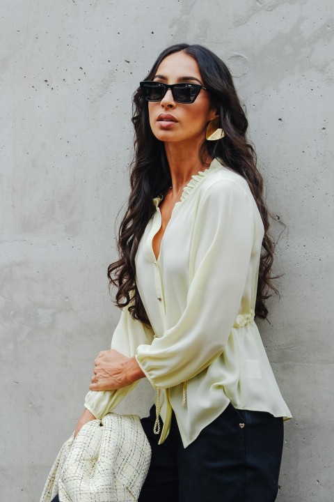 Blouse with adjustable waist belt Blouse with adjustable waist belt