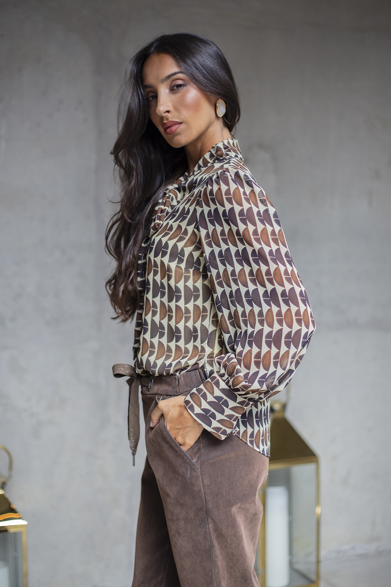 Tunic with a bow