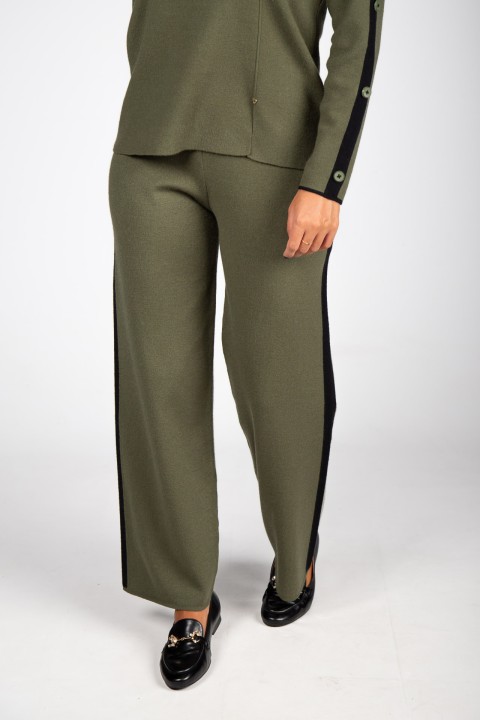 Knit pants with side stripe