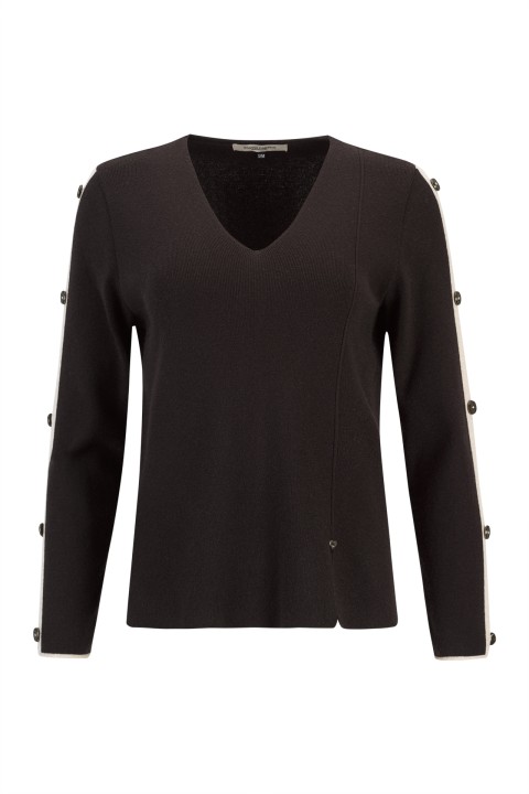 Knit sweater with stripe and buttons