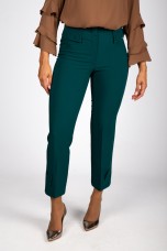 Trousers with pockets and flaps