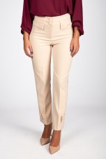 Trousers with pockets and flaps