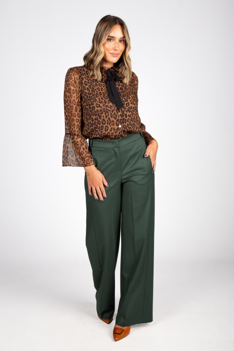 Wide-leg pants