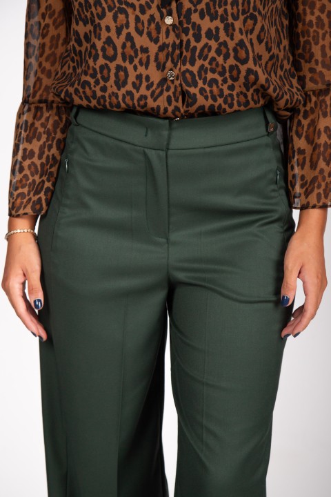Wide-leg pants