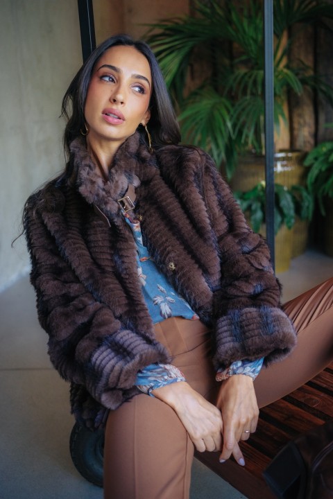 Ribbed faux fur jacket