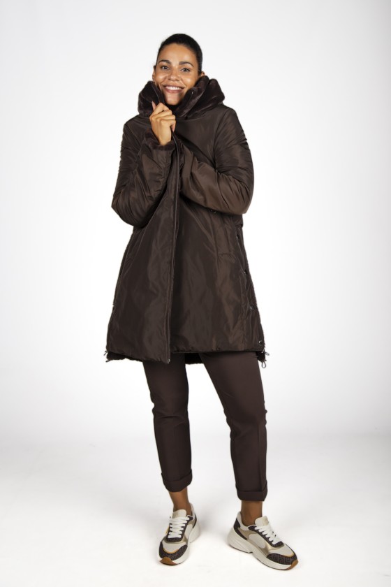 Classic slim fit trousers