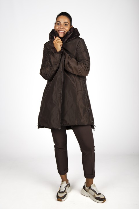 Classic slim fit trousers