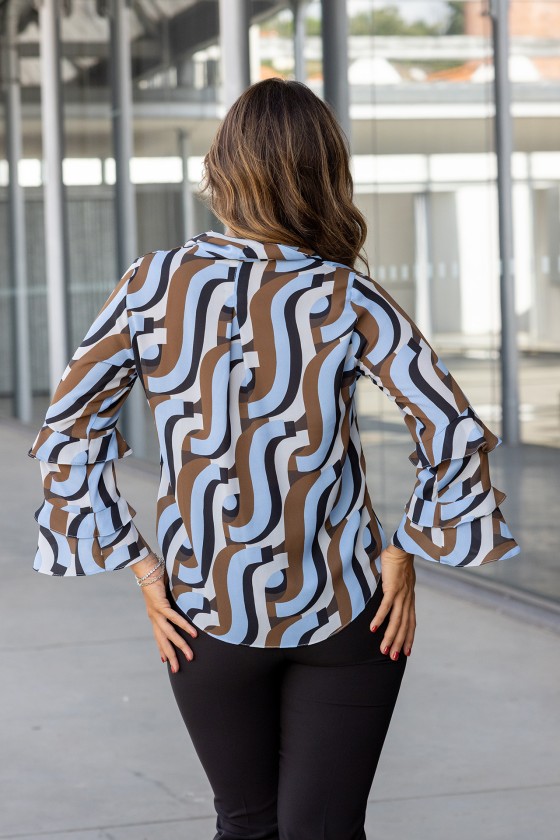 Printed tunic with ruffled sleeves