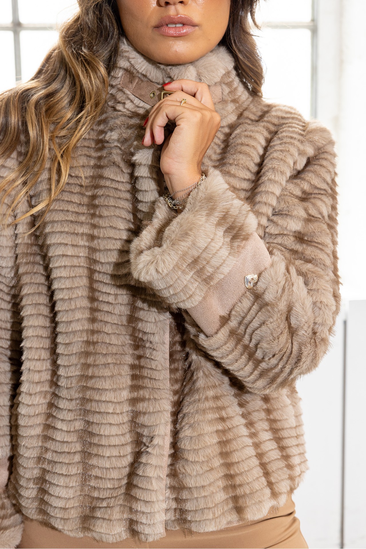 Ribbed faux fur jacket