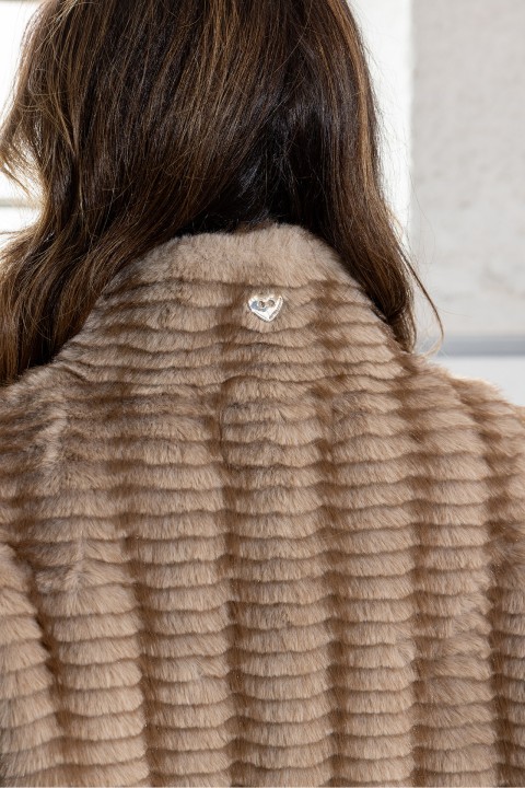 Ribbed faux fur jacket