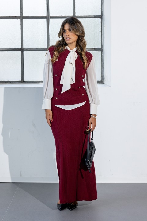 Jacquard knit vest with metal buttons