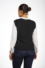 Chaleco de punto jacquard con botones metálicos
