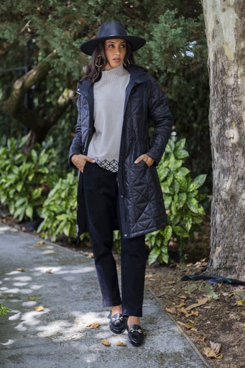 Reversible gabardine with light padding