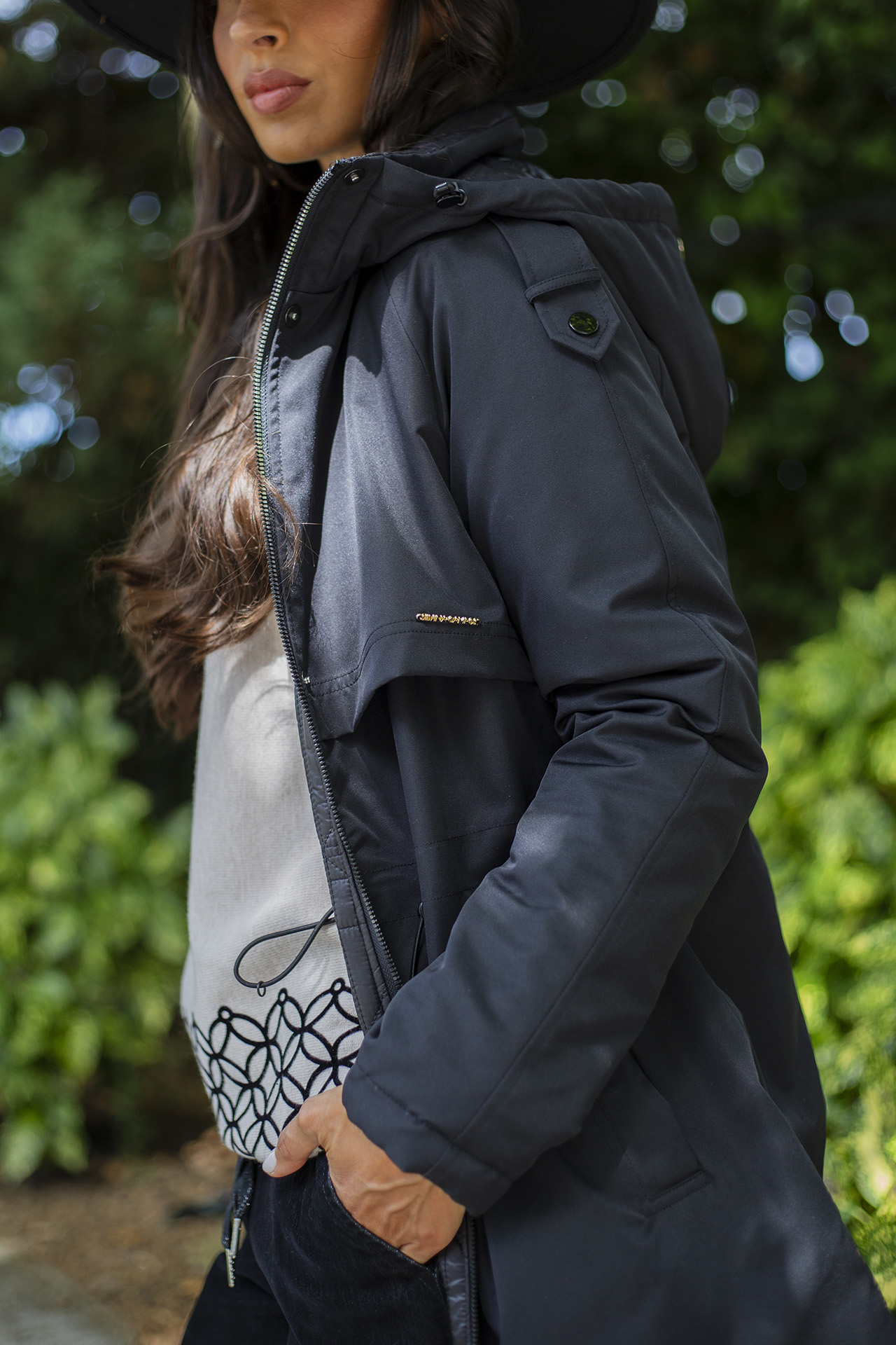 Reversible gabardine with light padding