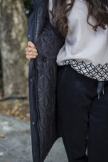Reversible gabardine with light padding