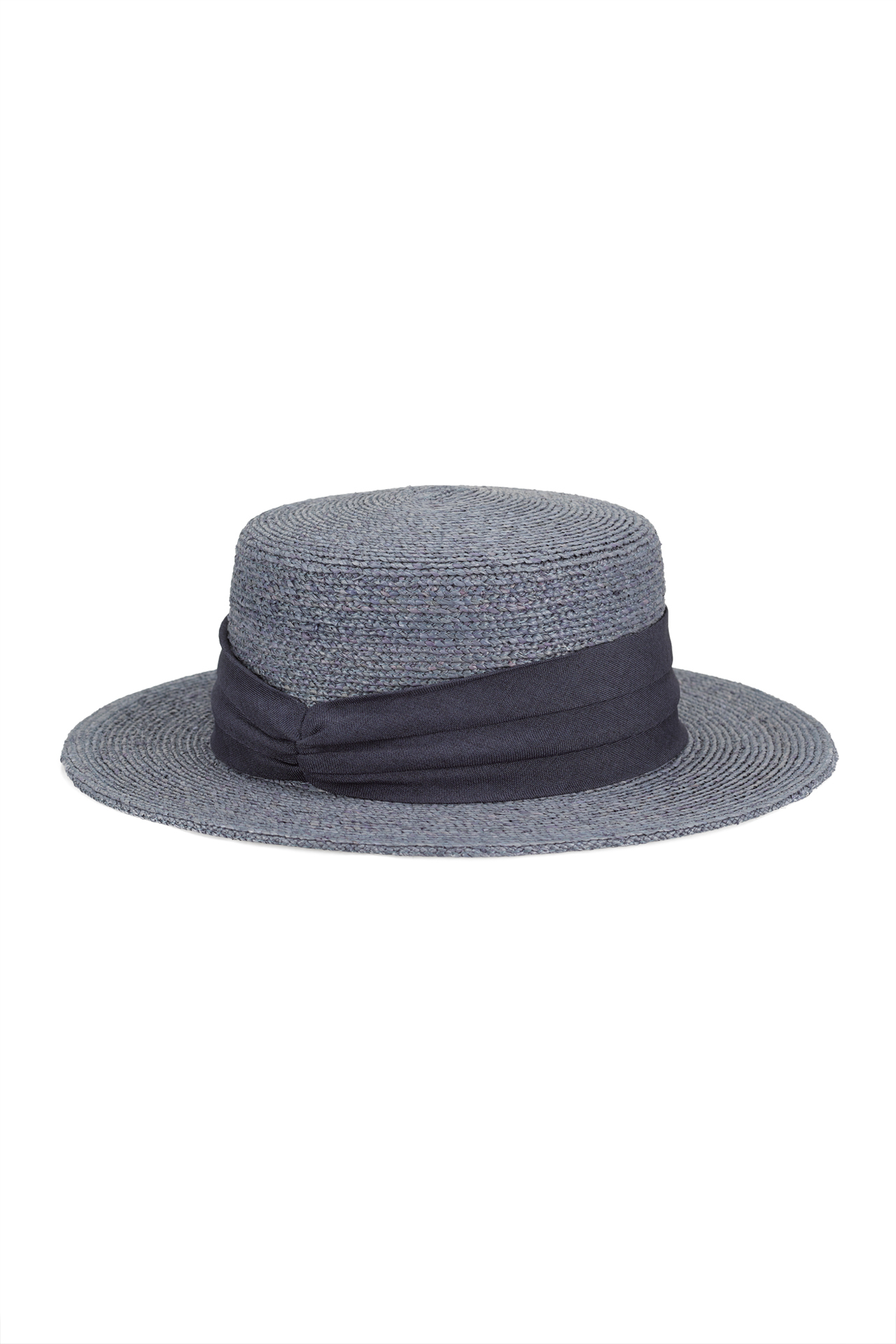 Hat in raffia