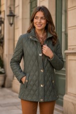 Lightweight quilted parka with snap fastenings